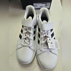 New Adidas Sneakers Youth Size 4.5